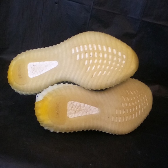 Yeezy Boost 350 V2 - White and Gray Great Condition But Insoles Replaced - Picture 5 of 8